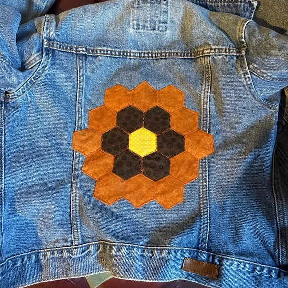 Abercrombie & Fitch Blue Denim Jacket with Brown Patch English paper piecing. - Picture 3 of 6